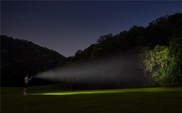 小米米家户外多功能灯开售：129元瓦利棋牌600流明、110米远射！(图4)